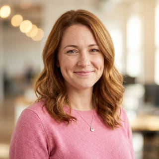 Emily Watson, responsable du service client chez Titrasomme, en image de profil